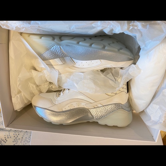 H.P. 🌟🎊🎉Stella McCartney Women's Low-Top Sneakers NWT - Picture 10 of 16